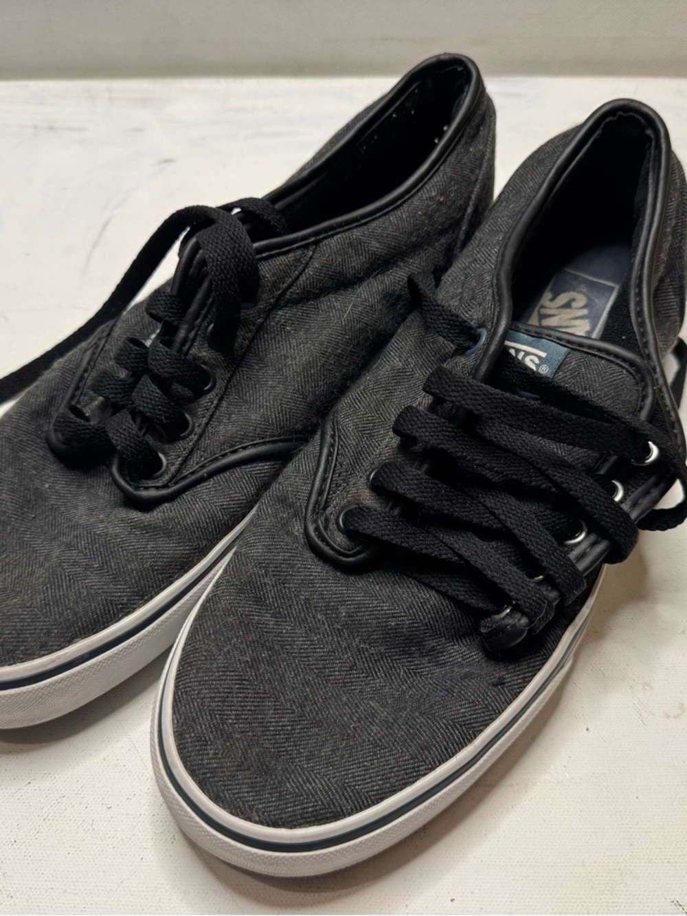 Vans Men’s Black Herringbone Canvas Low-Top Sneakers